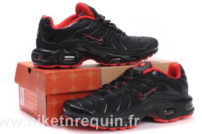 tn air chaussures noir 2010 (1)
